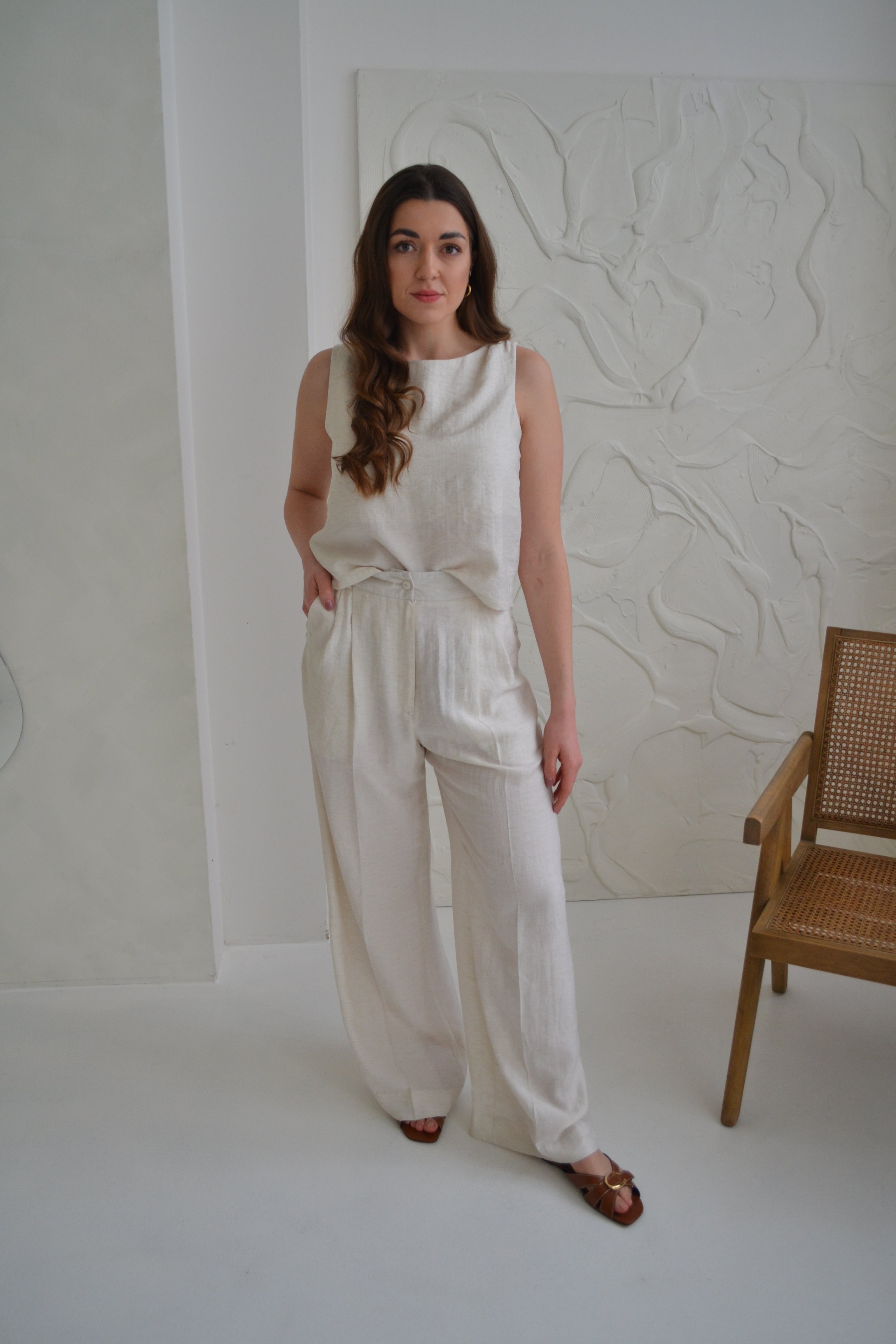 Lněný top s jemným twist detailem SKAIA - PRE-ORDER