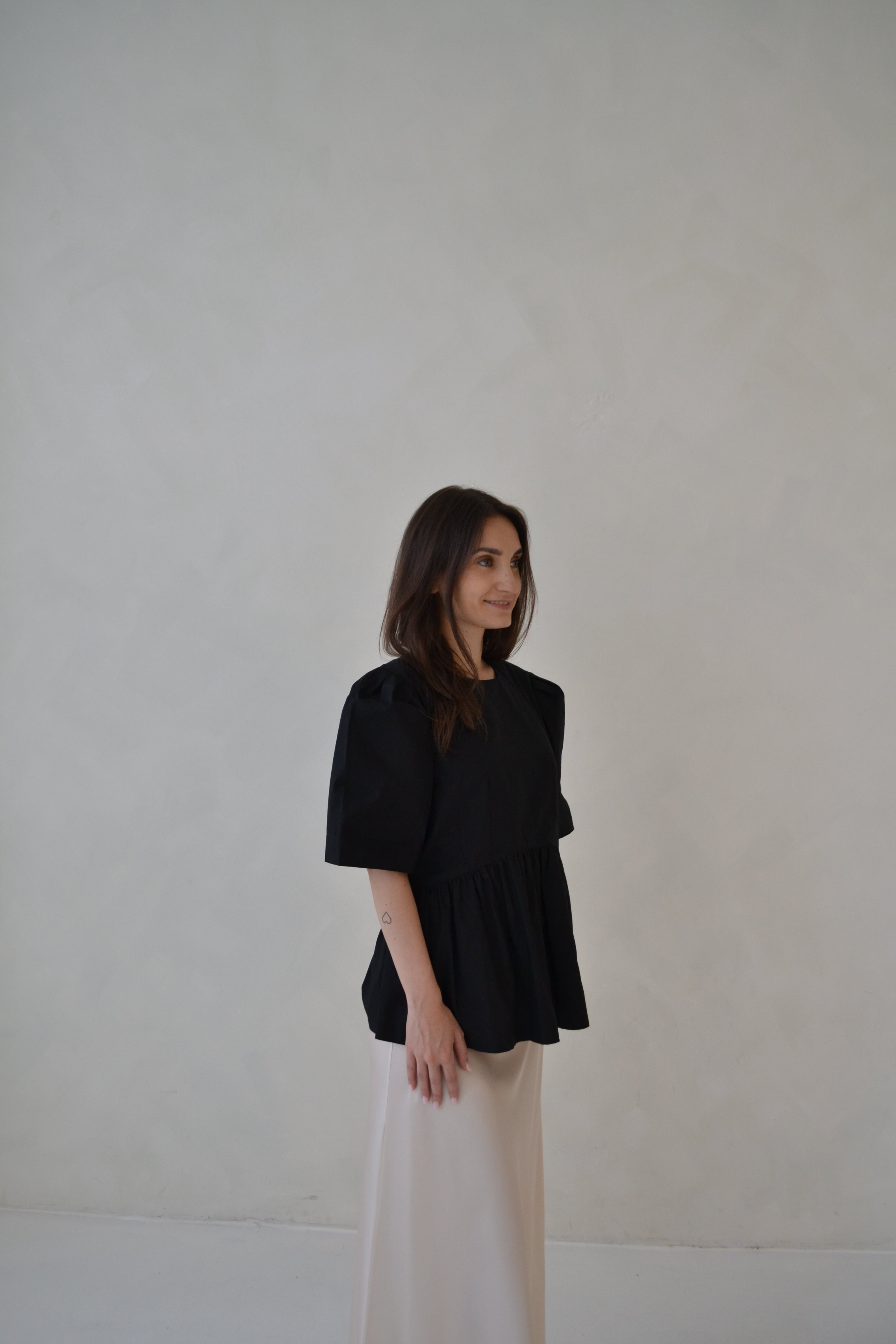 Černý peplum top SKAIA