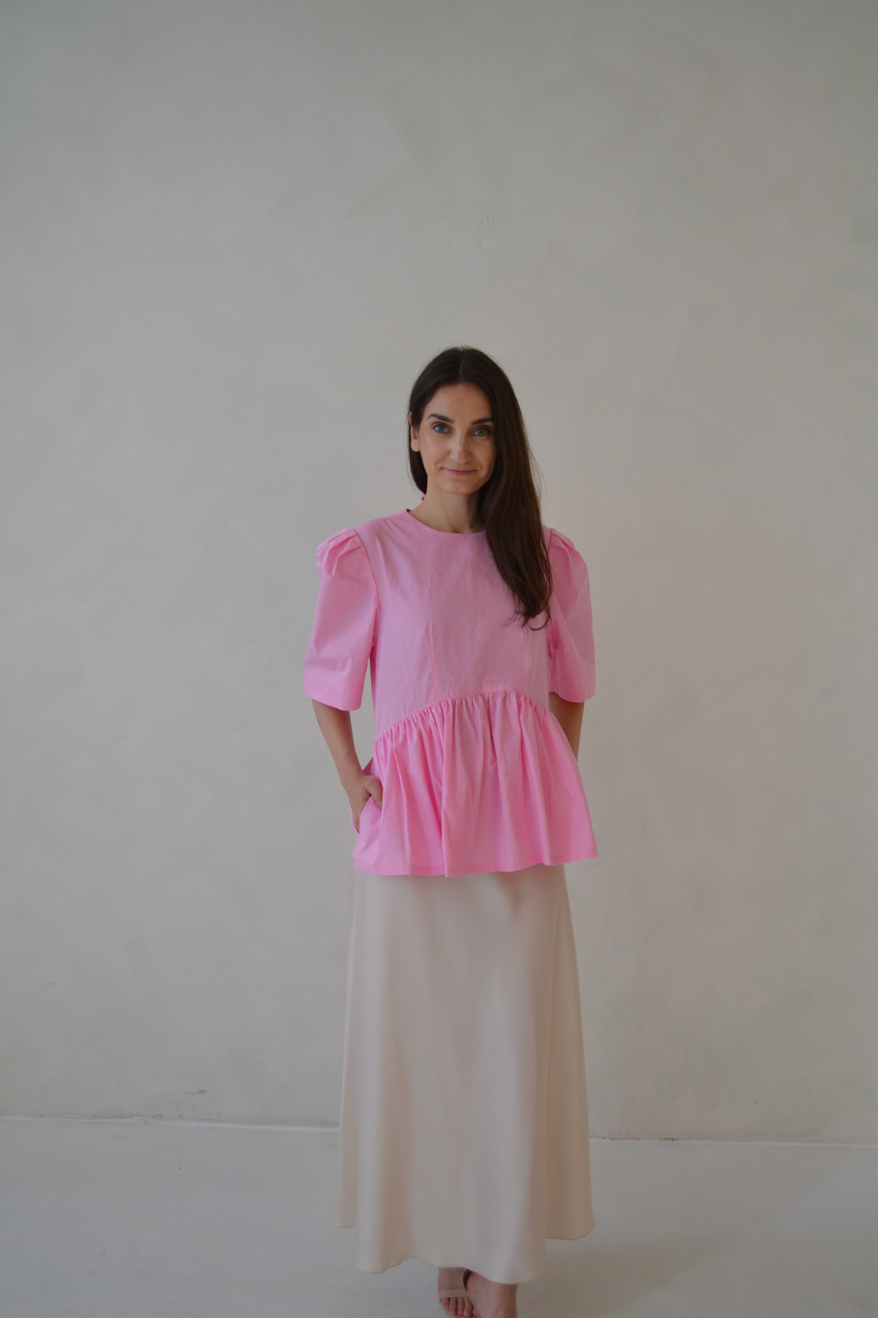 Růžový peplum top SKAIA