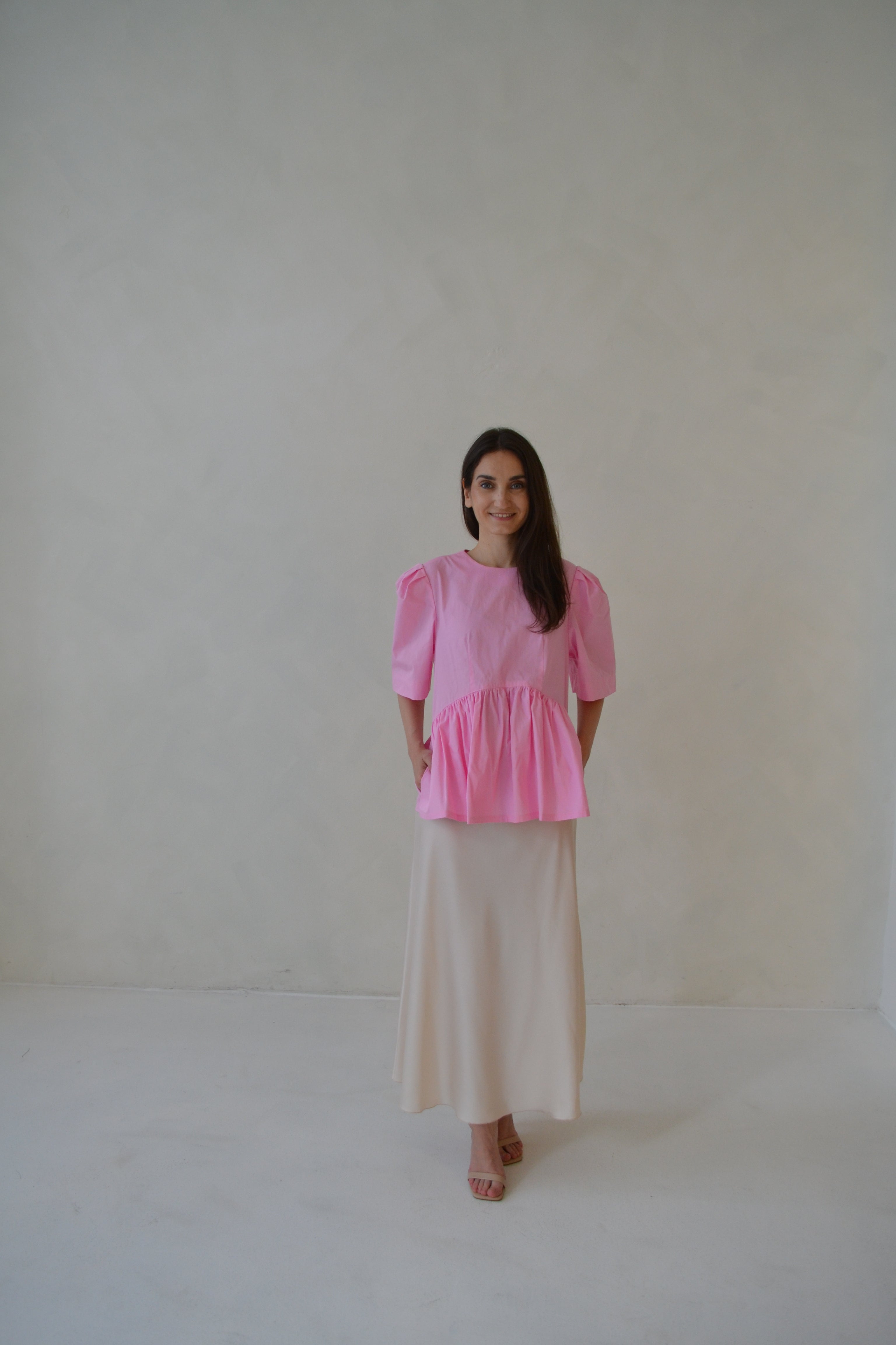 Růžový peplum top SKAIA