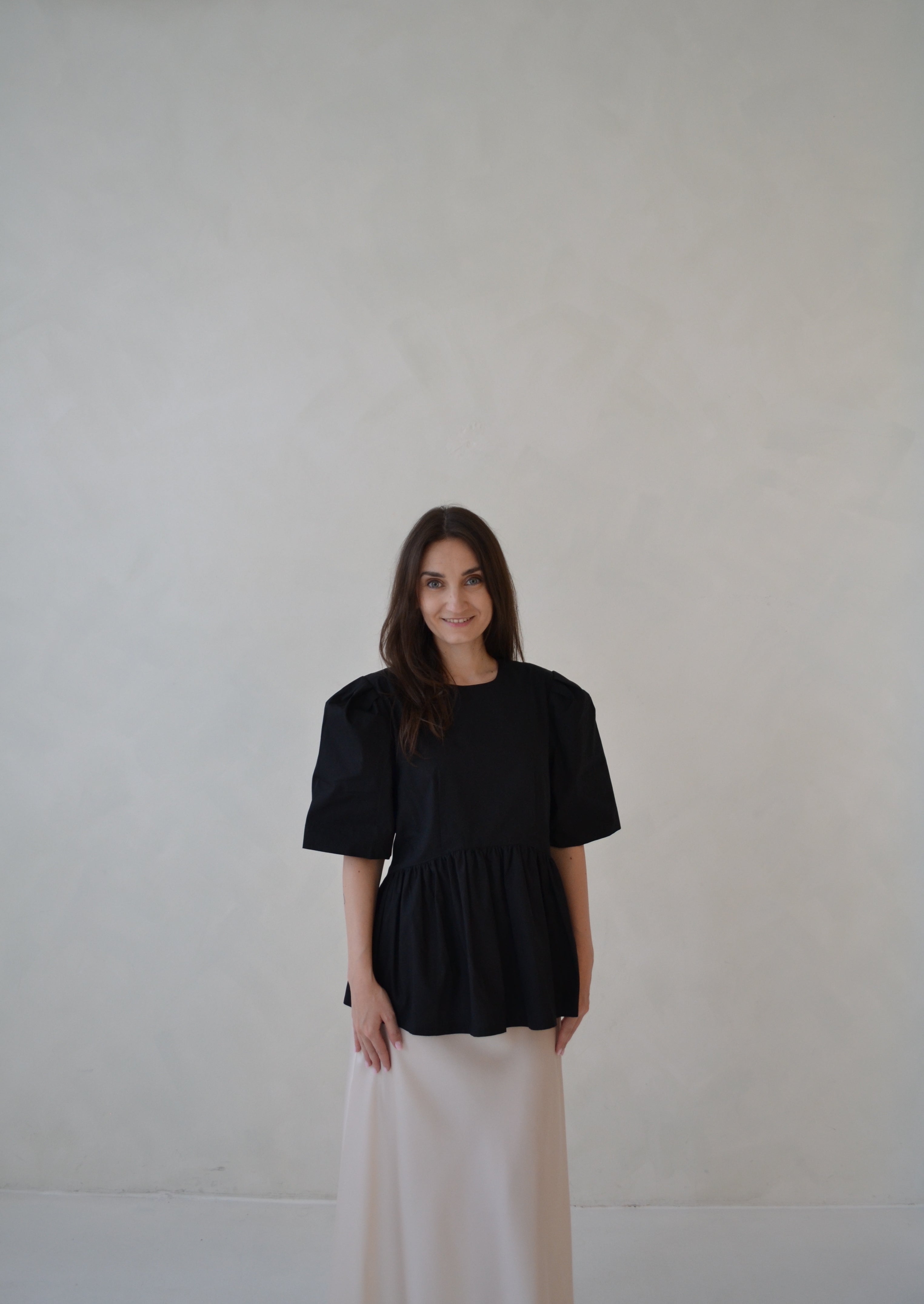 Černý peplum top SKAIA