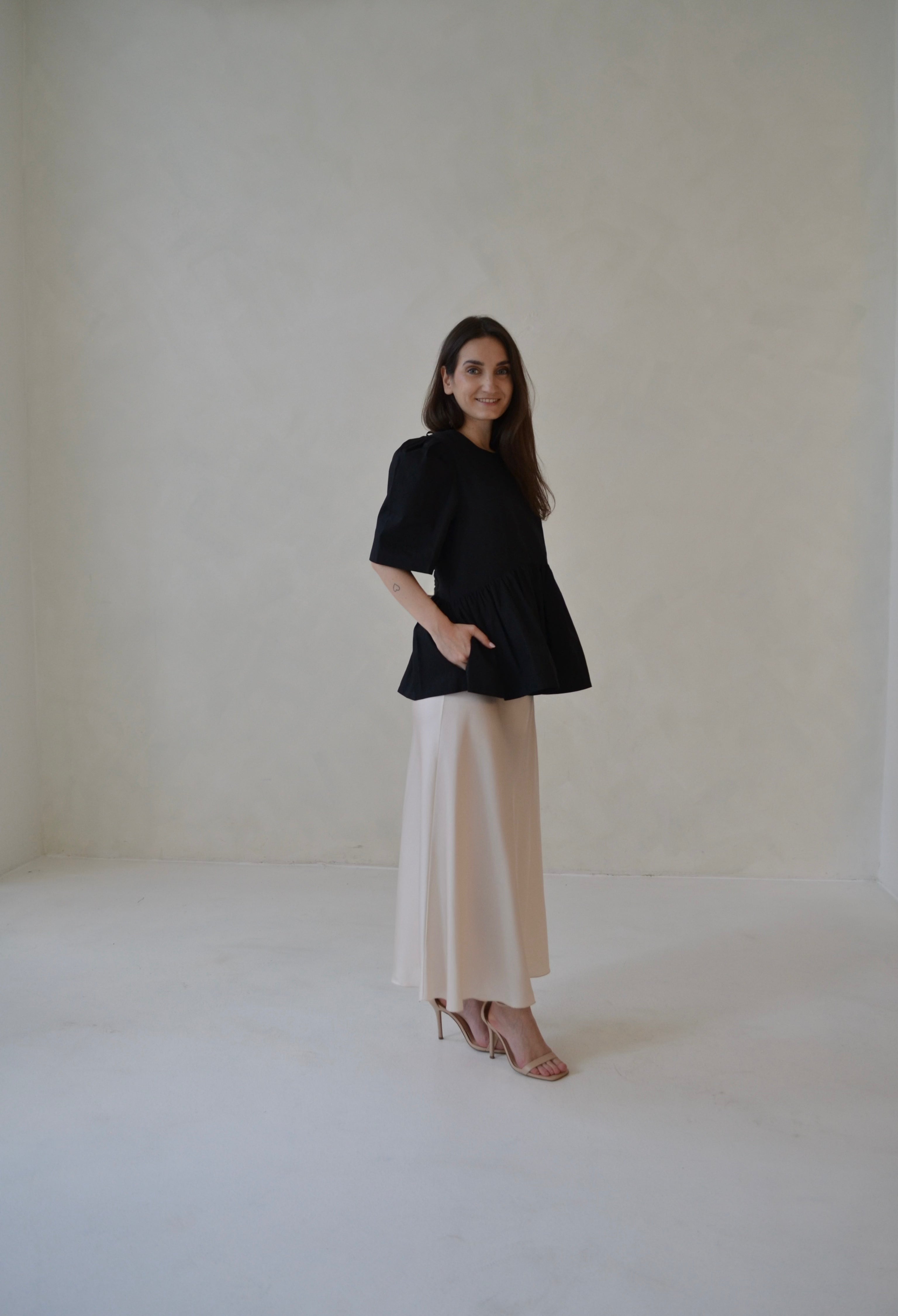 Černý peplum top SKAIA