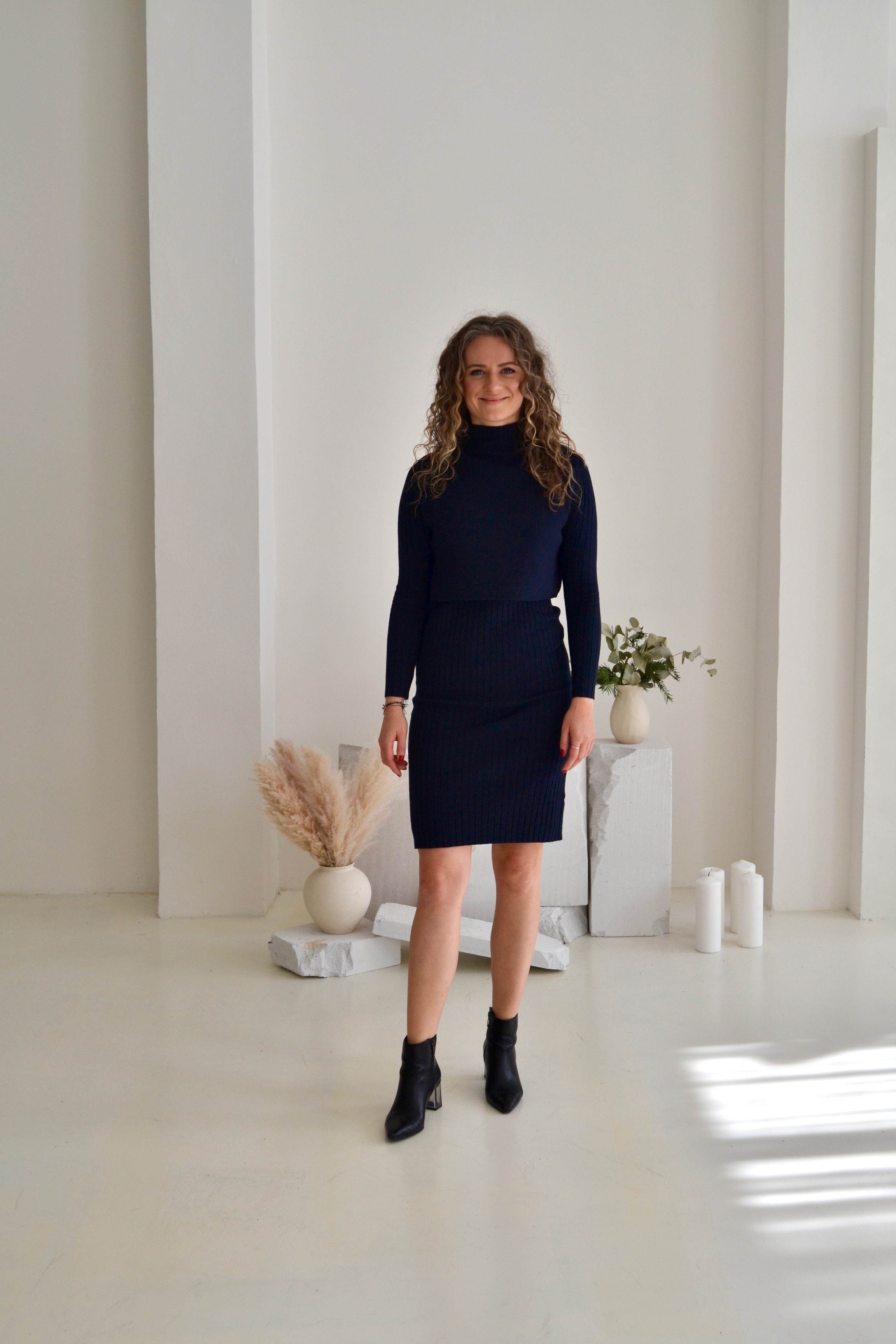 Tmavě modré úpletové šaty 2v1